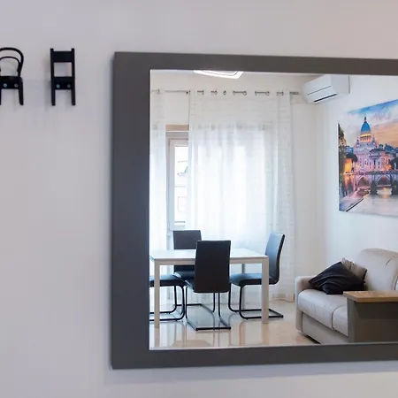 A 2 Passi Da San Pietro Rom